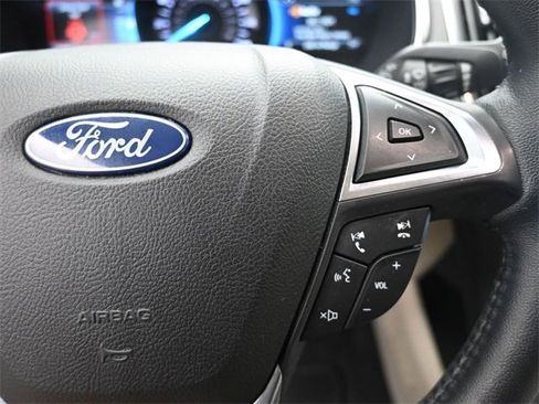 Used 2021 Ford Edge Titanium image 14