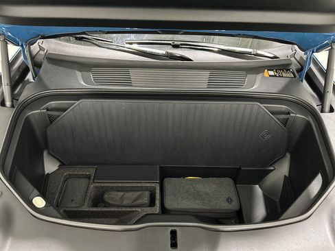 Used 2025 Rivian R1S Adventure AWD/4WD image 14