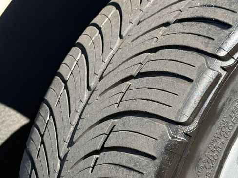 Used 2014 Buick LaCrosse Premium w/ Driver Confidence Package image 28