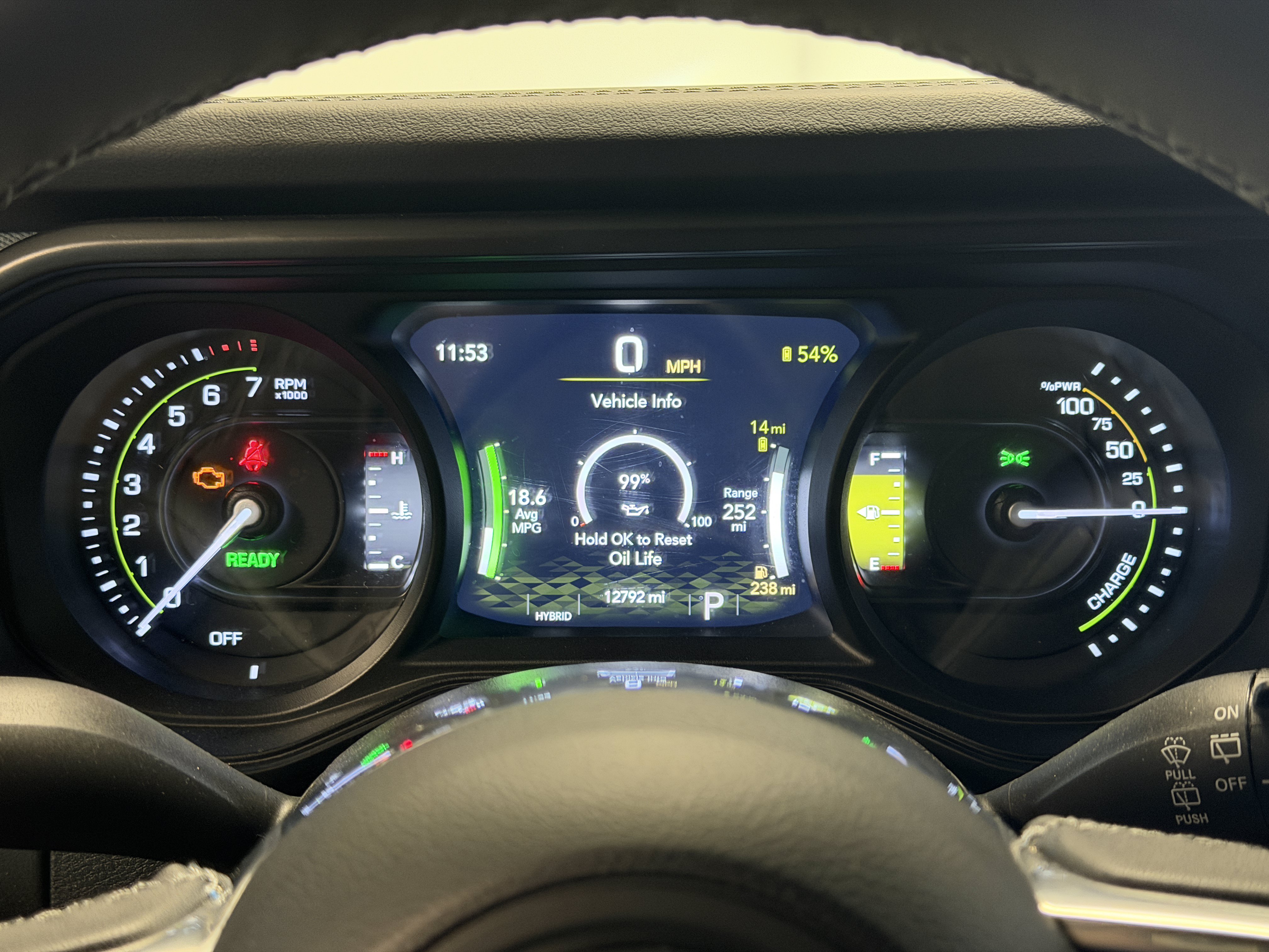 Used 2025 Jeep Wrangler Unlimited Sahara w/ Safety Group AWD/4WD image 16