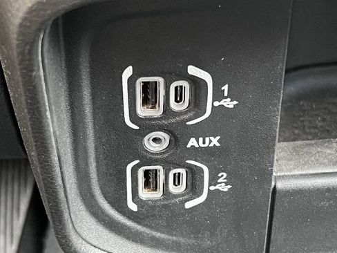 Used 2024 RAM 2500 Laramie AWD/4WD image 26