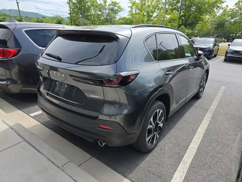 New 2026 MAZDA CX-5 Preferred AWD/4WD image 2