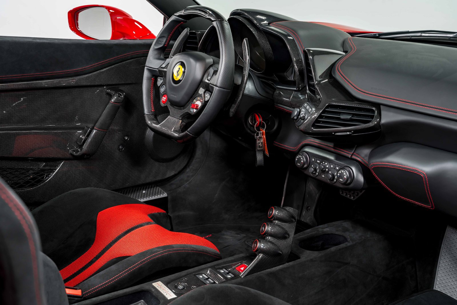 Used 2015 Ferrari 458 Speciale A RWD image 29