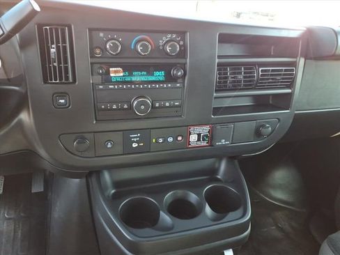 New 2025 GMC Savana 2500 image 9
