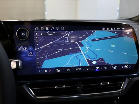 New 2026 Chevrolet Equinox EV LT image 21