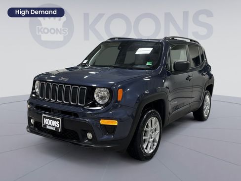 Used 2022 Jeep Renegade Latitude w/ Sun/Sound Group image 1