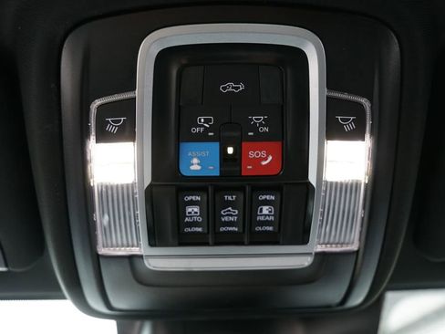 Used 2026 RAM 3500 Limited AWD/4WD image 35