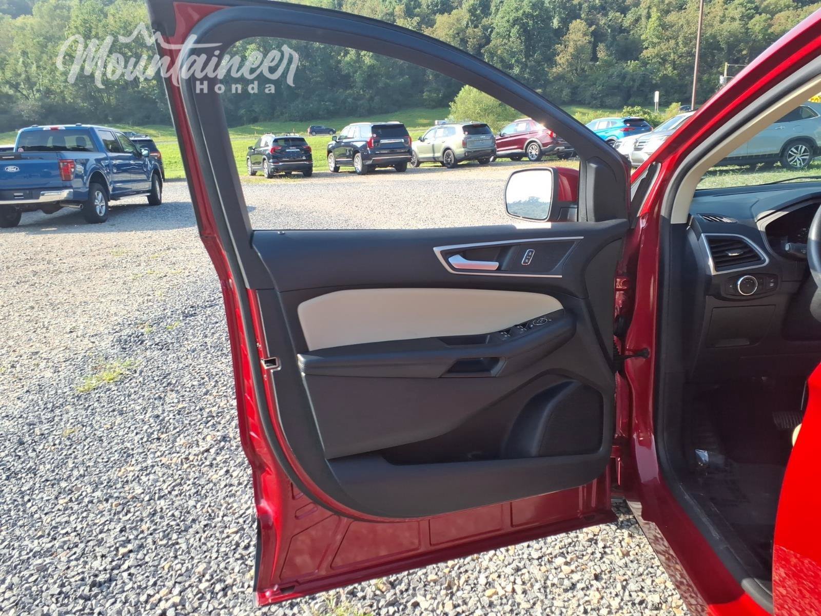 Used 2024 Ford Edge SEL w/ Convenience Package AWD/4WD image 13