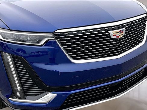 Certified 2025 Cadillac XT6 Premium Luxury w/ Platinum Package AWD/4WD image 29
