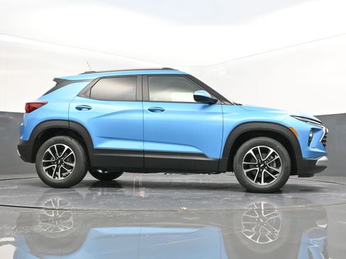 Used 2025 Chevrolet TrailBlazer LT w/ Convenience Package image 42