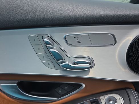 Certified 2021 Mercedes-Benz GLC 300 4MATIC image 11