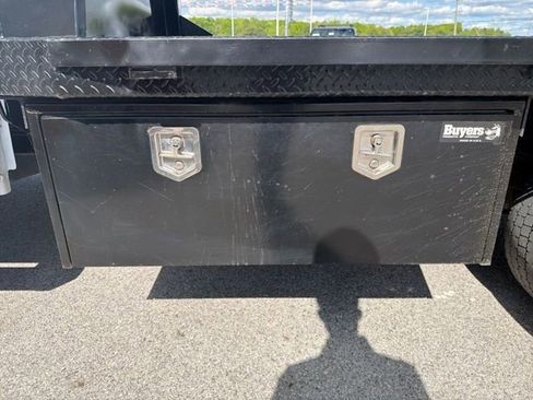 Used 2024 Ford F550 4x4 Regular Cab Super Duty image 12