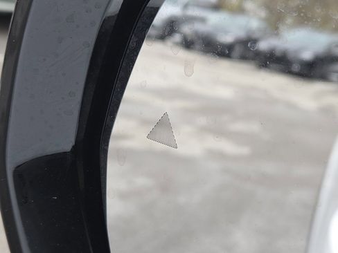 Used 2022 Jeep Grand Cherokee L Limited image 19