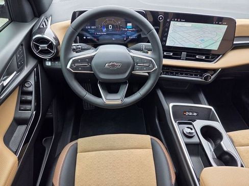 New 2026 Chevrolet Equinox ACTIV FWD image 13