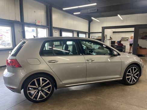 Used 2015 Volkswagen Golf TDI S FWD image 12
