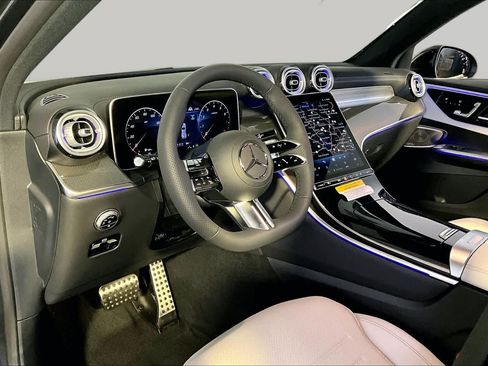 New 2026 Mercedes-Benz GLC 300 4MATIC image 9