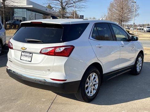 Used 2019 Chevrolet Equinox LT image 3