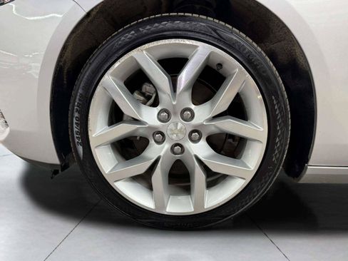 Used 2016 Chevrolet Impala LTZ FWD image 40