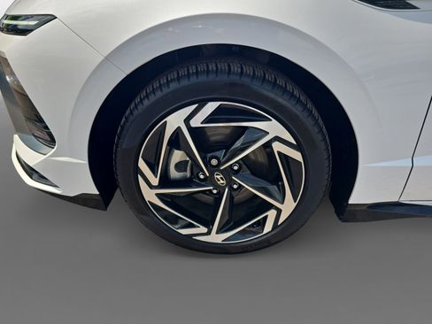 Certified 2025 Hyundai Sonata SEL FWD image 9