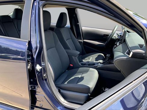 Used 2023 Toyota Corolla LE FWD image 9