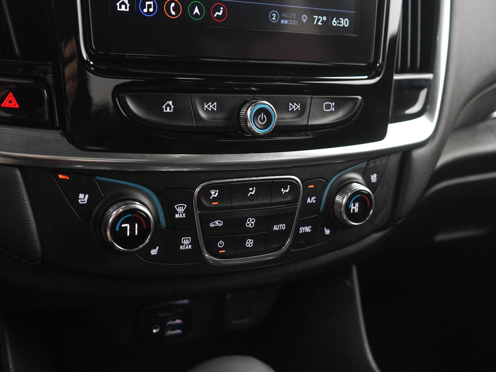 Used 2023 Chevrolet Traverse High Country w/ LPO, Floor Liner Package AWD/4WD image 24