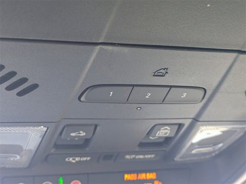 Used 2023 Cadillac XT4 Premium Luxury image 25