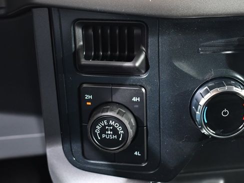 New 2026 Ford F150 XLT w/ Equipment Group 302A MID image 31