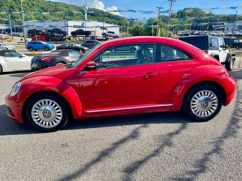 Used 2015 Volkswagen Beetle 1.8T FWD image 4