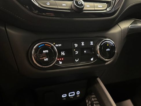 Used 2023 Chevrolet TrailBlazer LT w/ Convenience Package FWD image 15