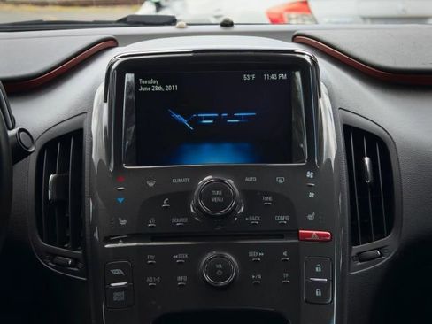 Used 2012 Chevrolet Volt Premium w/ Premium Trim Package FWD image 26