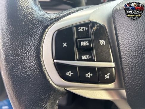 Used 2023 Ford Explorer XLT w/ Equipment Group 202A AWD/4WD image 19