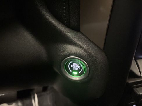 Used 2021 Chevrolet Silverado 1500 High Country w/ Technology Package image 8