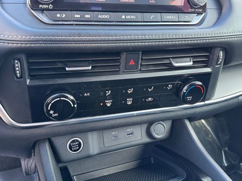 Used 2021 Nissan Rogue S image 22