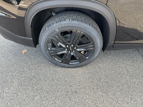 New 2026 GMC Acadia Elevation w/ Black Edition image 9