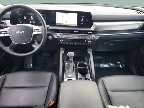 Certified 2025 Kia Telluride S image 11