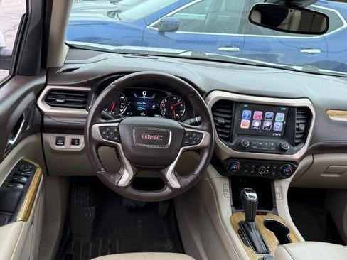 Used 2017 GMC Acadia Denali w/ Technology Package image 7