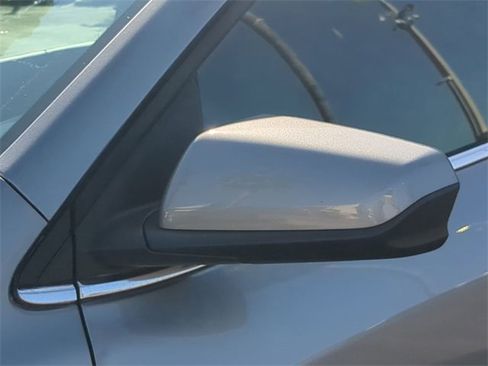 Used 2023 Chevrolet Equinox LT image 12