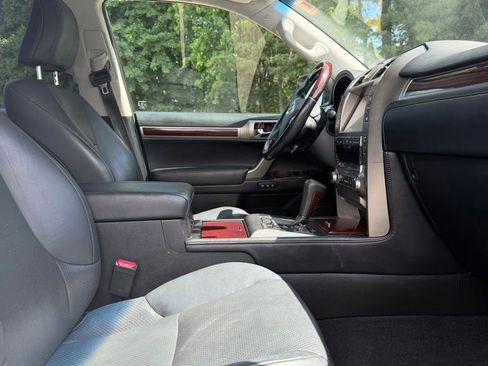 Used 2019 Lexus GX 460 Luxury AWD/4WD image 9