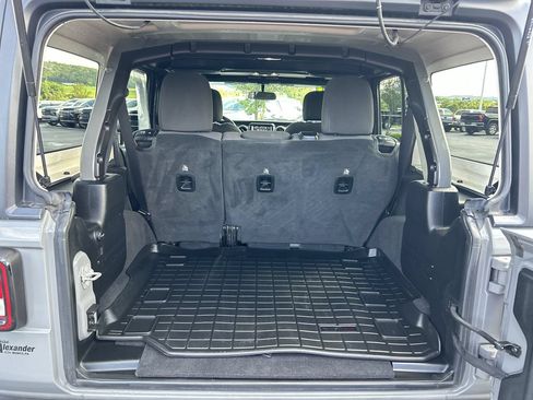 Used 2021 Jeep Wrangler Unlimited Sport AWD/4WD image 18