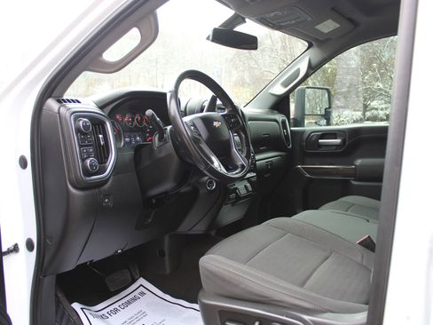 Used 2021 Chevrolet Silverado 3500 LT w/ Texas Edition image 16