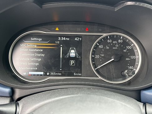 New 2025 Nissan Kicks SR image 27