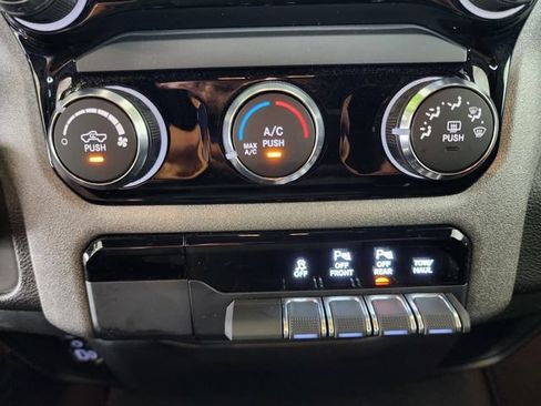 Used 2025 RAM 1500 Tradesman AWD/4WD image 25