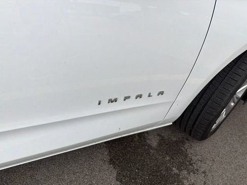 Used 2018 Chevrolet Impala LT FWD image 4