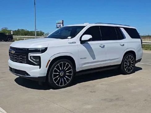 New 2026 Chevrolet Tahoe High Country AWD/4WD image 4