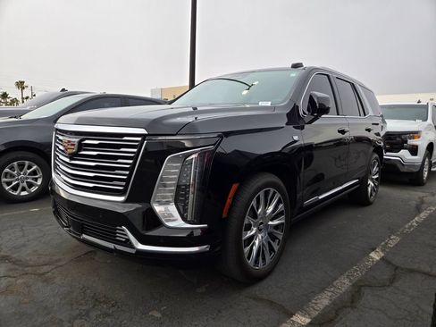 Used 2025 Cadillac Escalade Premium Luxury Platinum AWD/4WD image 1