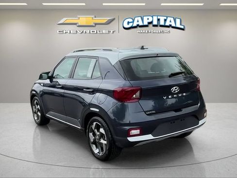 Used 2021 Hyundai Venue w/ Cargo Package FWD image 3