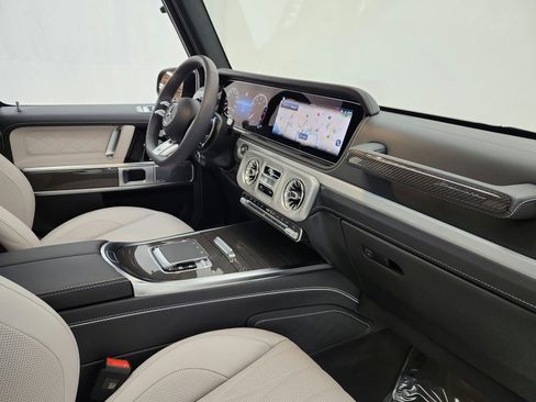 Certified 2025 Mercedes-Benz G 63 AMG 4MATIC image 18