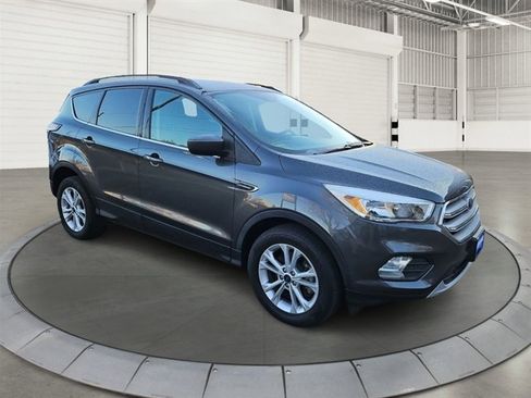 Used 2018 Ford Escape SE AWD/4WD image 7