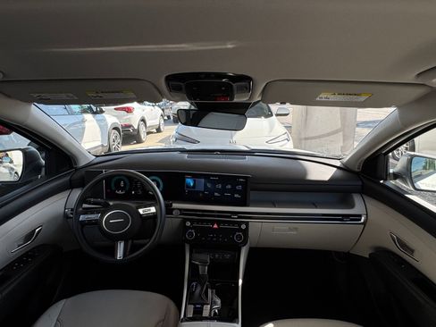Used 2025 Hyundai Tucson SEL FWD image 35