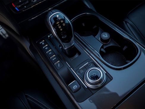 Used 2018 Maserati Ghibli S GranSport image 12